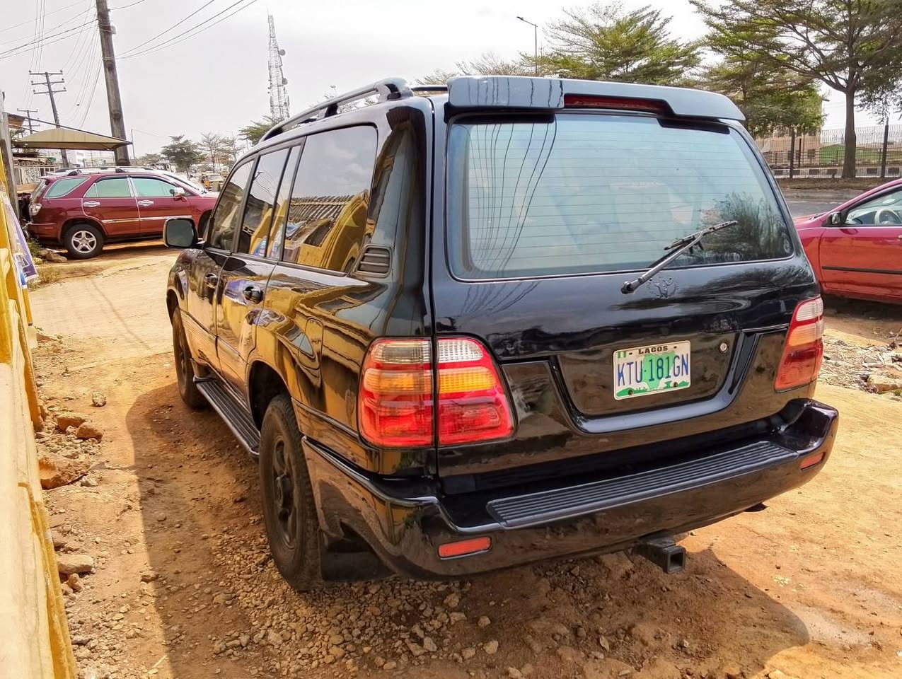 A picture of TOYOTA LANDCRUISE 2003