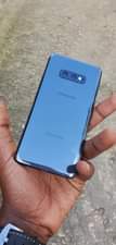 A picture of Samsung S10e