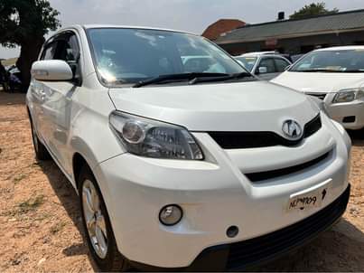 A picture of Toyota IST Model 2010 38M
