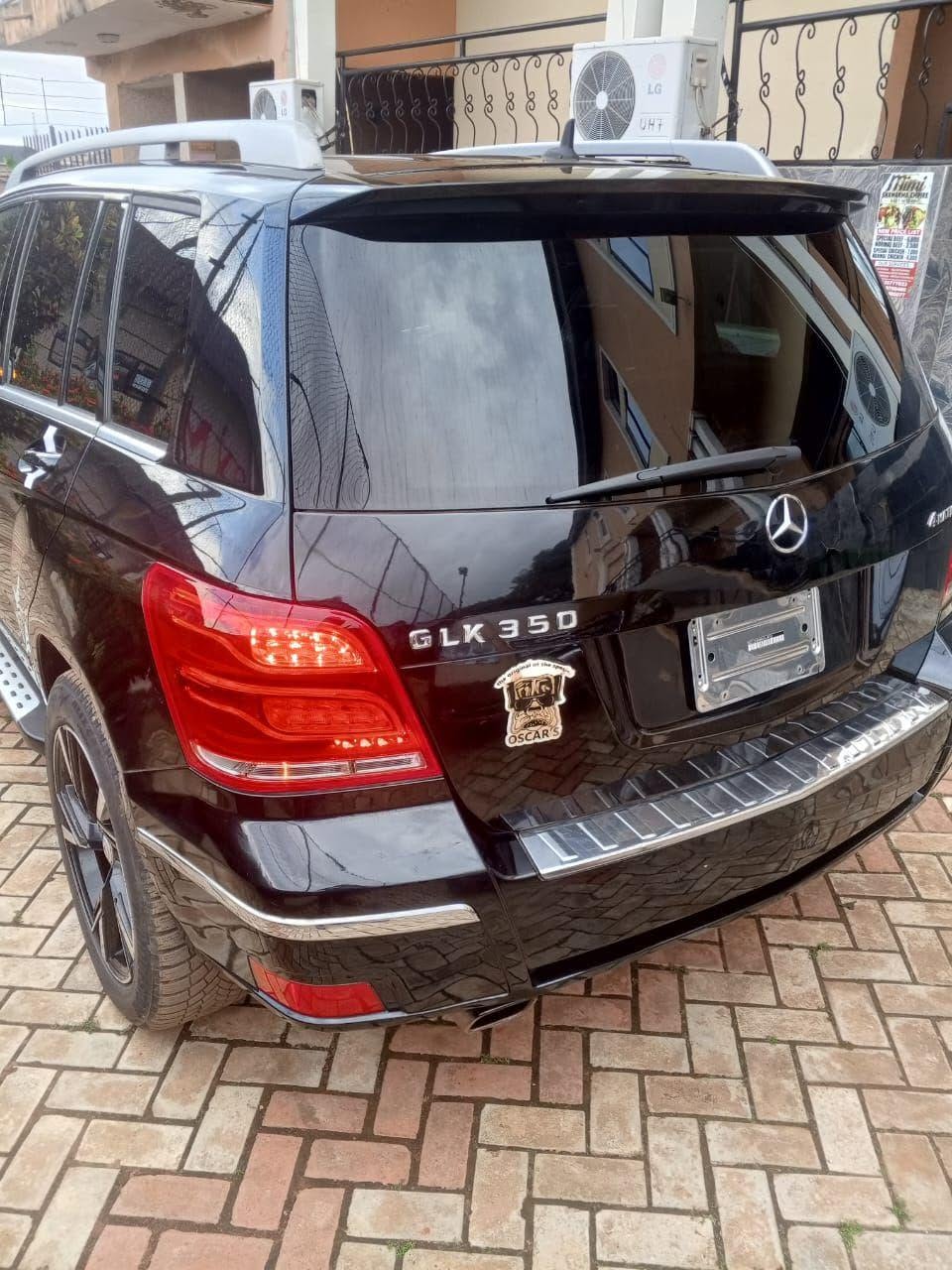 A picture of MERCEDES BENZ GLK350