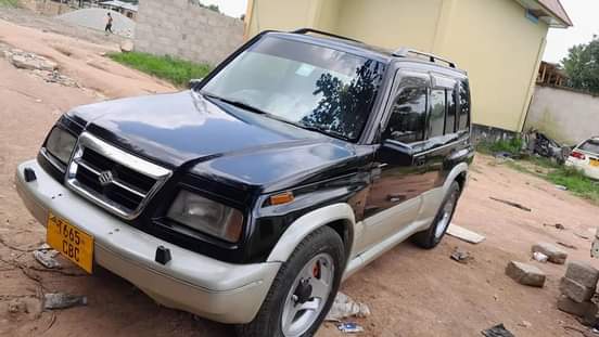 suzuki escudo