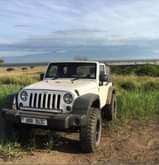 A picture of Jeep for sale call me on 256751331103 or what app