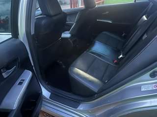 A picture of DIRECT TOKUMBO CAMRY SPORT 2013