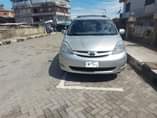 A picture of Toyota sienna 2008 le