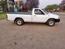 used nissan np300