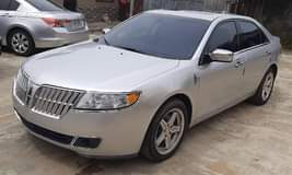 A picture of 2009 Lincoln MKZ