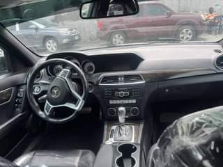 A picture of Mercedes Benz C300