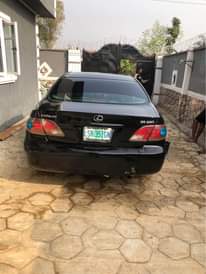 A picture of ES Lexus 330