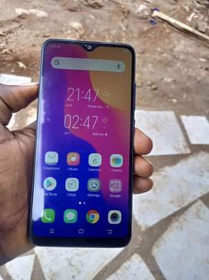 A picture of Vivo y93 gb128 ram6 bettery mAh 5000