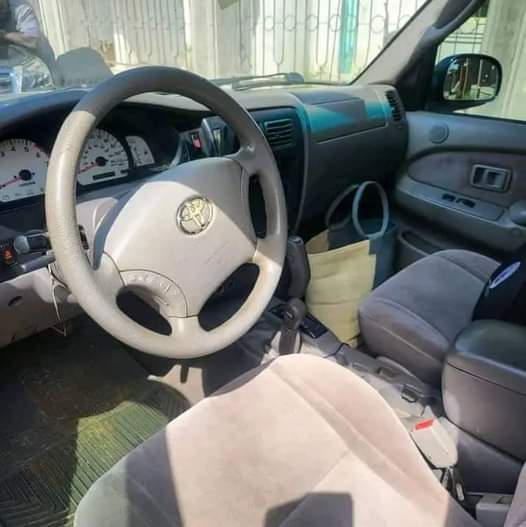 A picture of Barely used Tokunbo standard 2006 Toyota Tacoma Engine gear AC