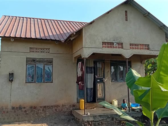 A picture of GOOD DEAL HOUSE ON QUICK SALE 45M Located at Matugga