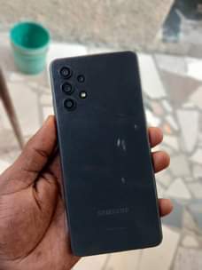 A picture of Samsung A32 Gb 128