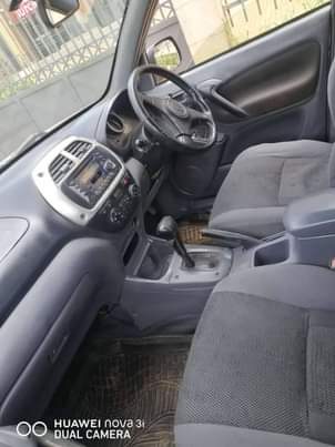 A picture of Toyota rav4
