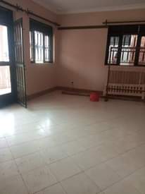 A picture of 2 bedrooms and sitting room for rent in kiwature