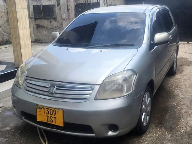 A picture of Toyota Raum