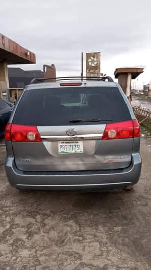 A picture of Hurry up now Morning deal Toyota sienna 2006 model With