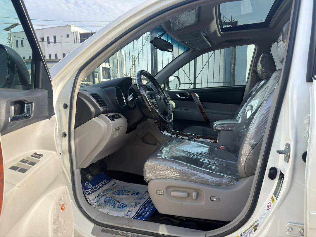 A picture of Foreign Used 2013 Toyota Highlander Limited Edition Full Option First