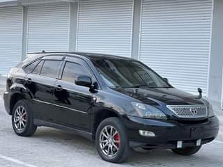 A picture of Toyota Harrier
