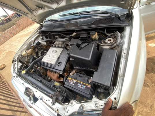A picture of 03 04 Toyota Highlander