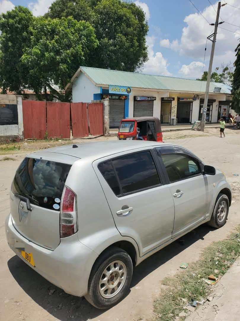 A picture of Toyota Passo