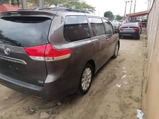 A picture of 2013 Toyota sienna limited Price 13 5m Location Amuwo odofin