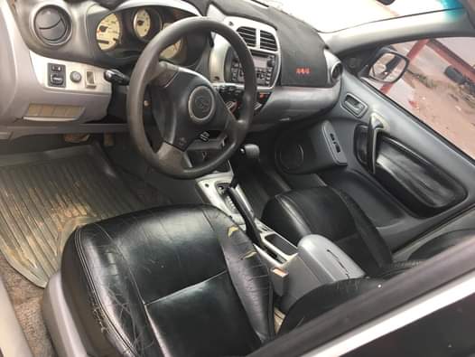 A picture of Fastest finger Toks standard Toyota RAV4 2003 Buy and drive