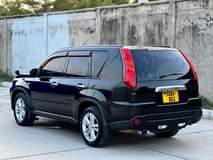 A picture of NISSAN EXTREIL