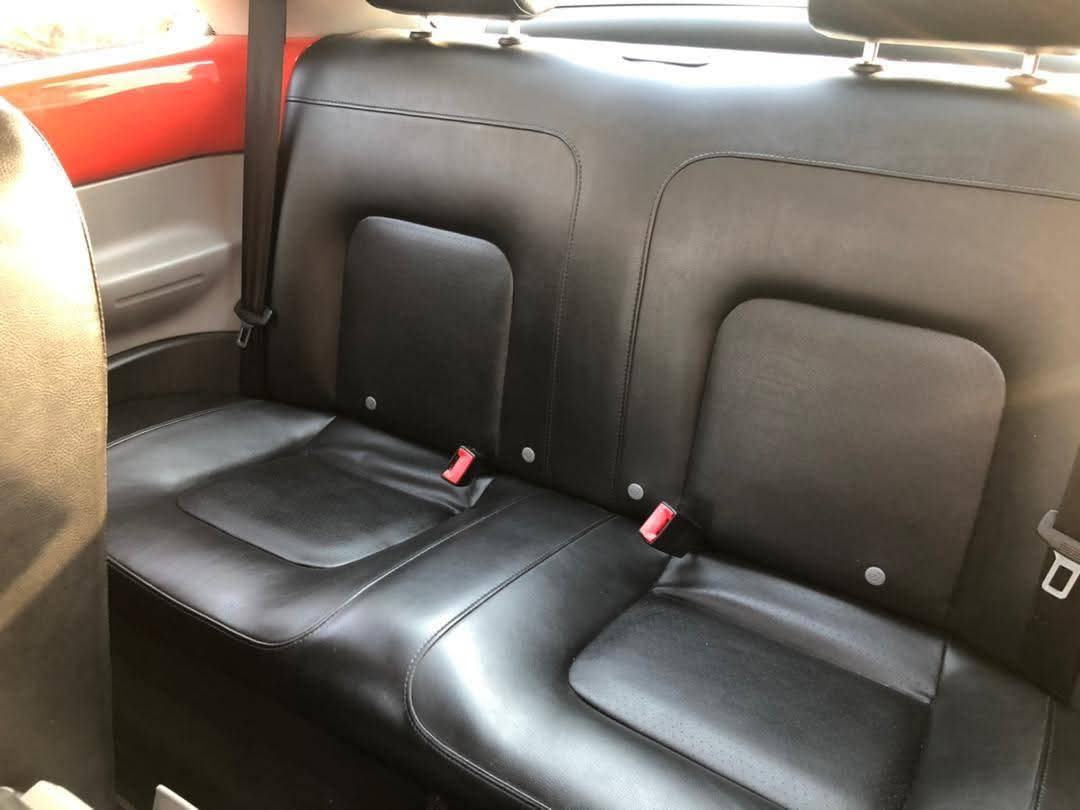 A picture of 2005 Volkswagen beetle