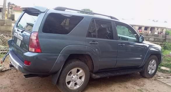 A picture of Toyota 4 Runner