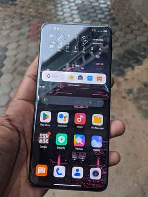 A picture of Xiaomi mi 11 ultra 256gb 12 3gb ram