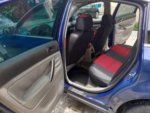 A picture of 2005 model Volkswagen Passat Raw First body Very sound silent