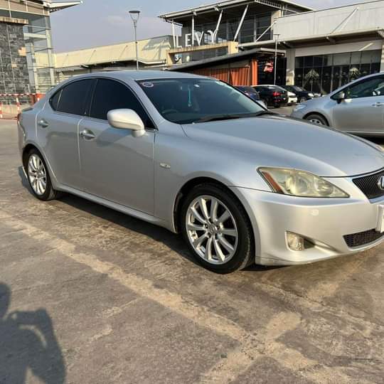 lexus