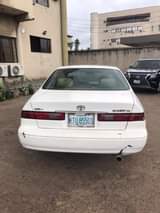 A picture of Toyota Camry 2000