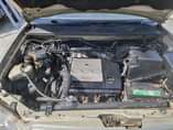 A picture of 2004 TOYOTA HIGHLANDER