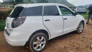 A picture of 2005 Toyota matrix Unthampered engine and gear Ac Nids replacement