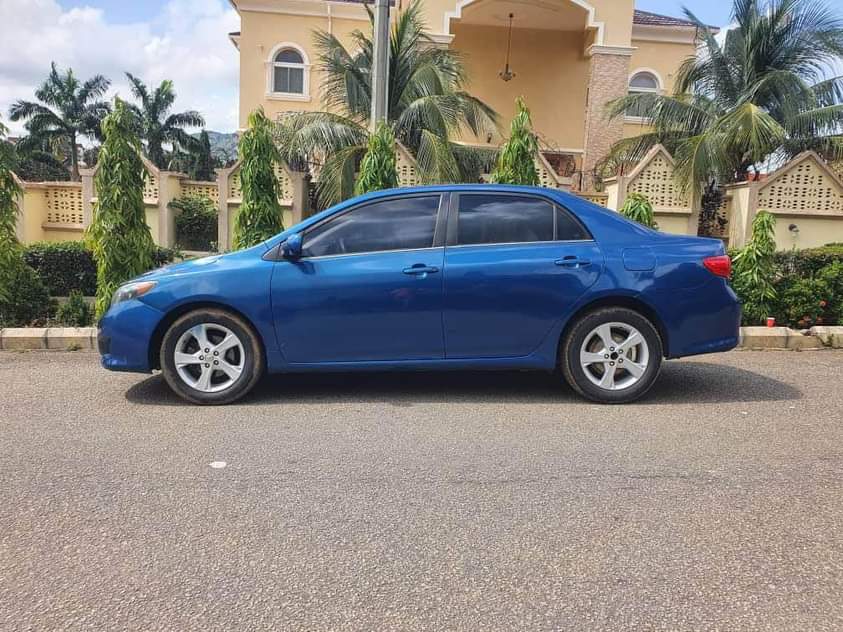 A picture of 2009 TOYOTA COROLLA