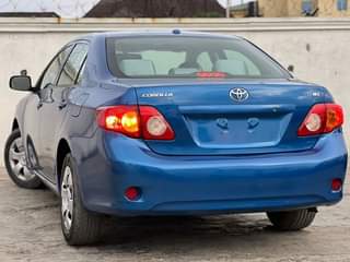 A picture of 2010 TOYOTA COROLLA LE