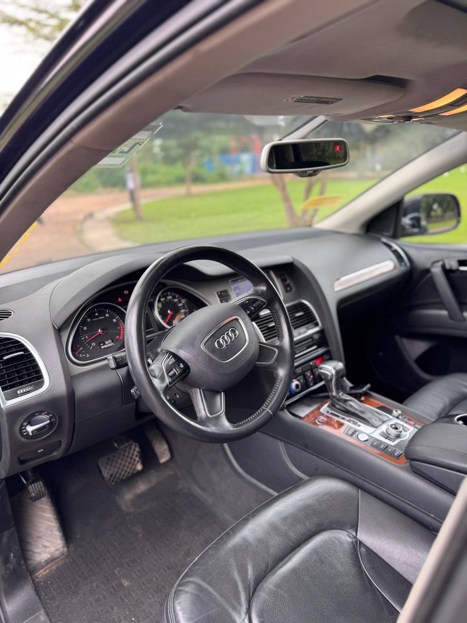 A picture of 2015 Foreign used Q7 3 0T
