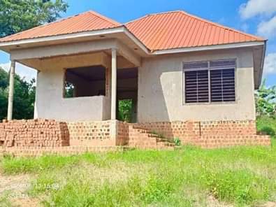 A picture of House for sale in bujjukko just 2km from tarmac having