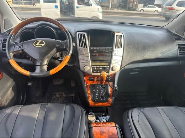 A picture of 2007 Lexus RX350