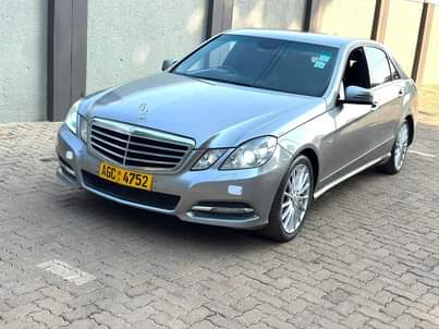 classifieds/cars mercedes