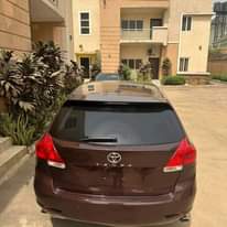 A picture of 2010 Toyota venza 2010 model