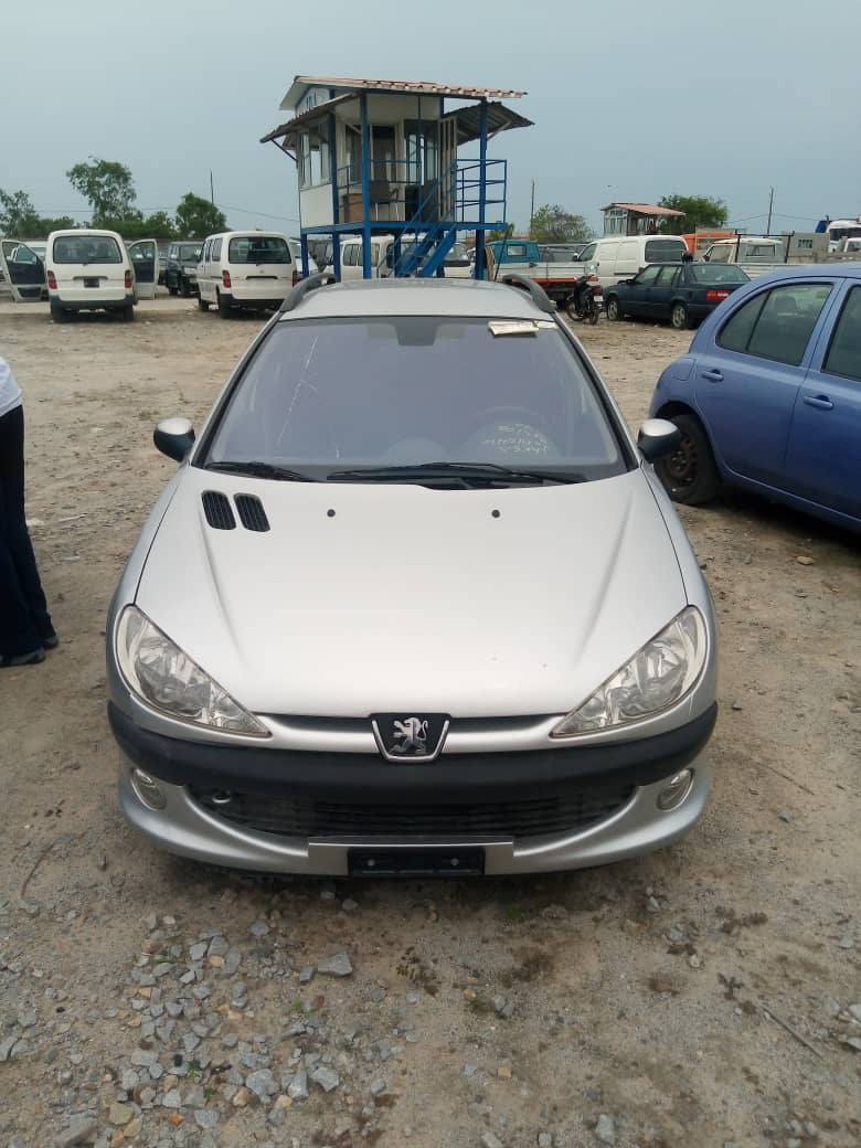 A picture of Peugeot 206 for sale