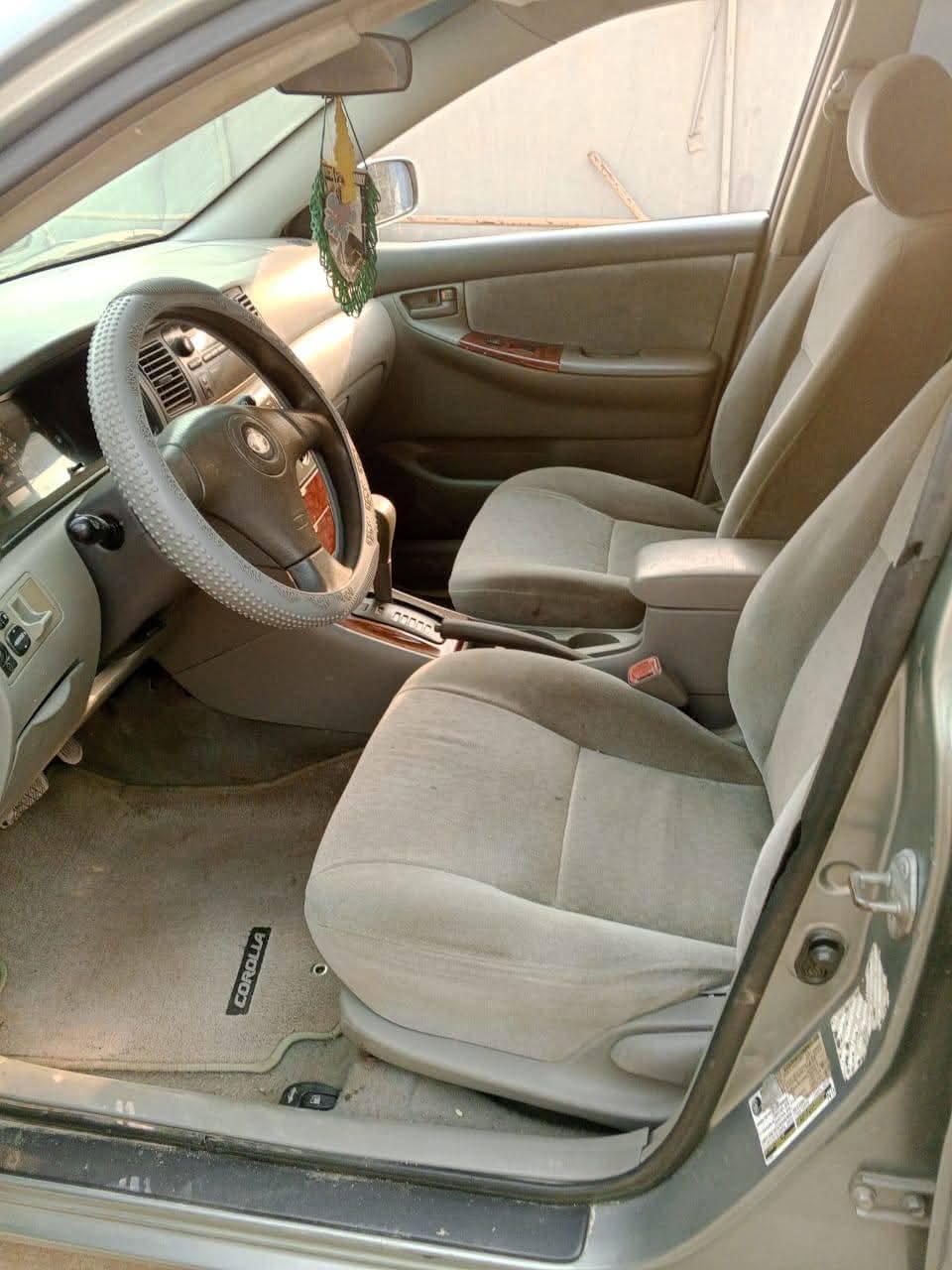 A picture of 2004 Toyota corolla
