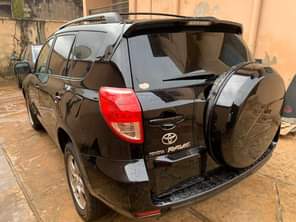 A picture of Super clean 2009 Toyota RAV4 Tokumbo standard 4 Plugs Belgium