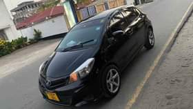 A picture of Vitz new Mwaka 2010 Cc 990 Bei 10 5 Milion