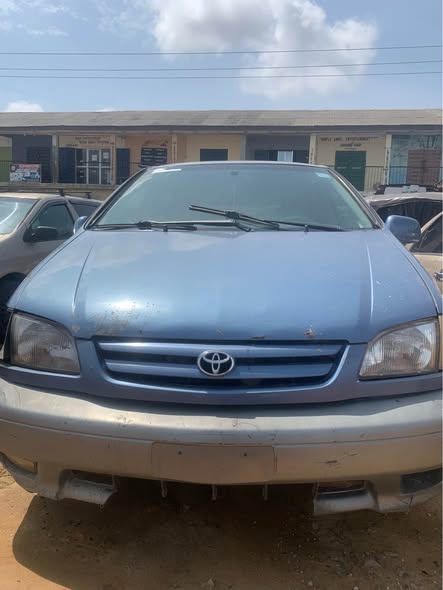 A picture of Toyota Sienna