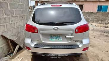 A picture of Hyundia Santa 07 first body everything working perfectly engine gear