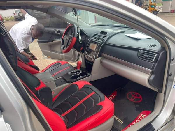 A picture of GOOD DEAL PRICE SPLASH NEATLY USED TOYOTA CAMRY LE 2012