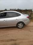 A picture of Hyundai Elantra 07